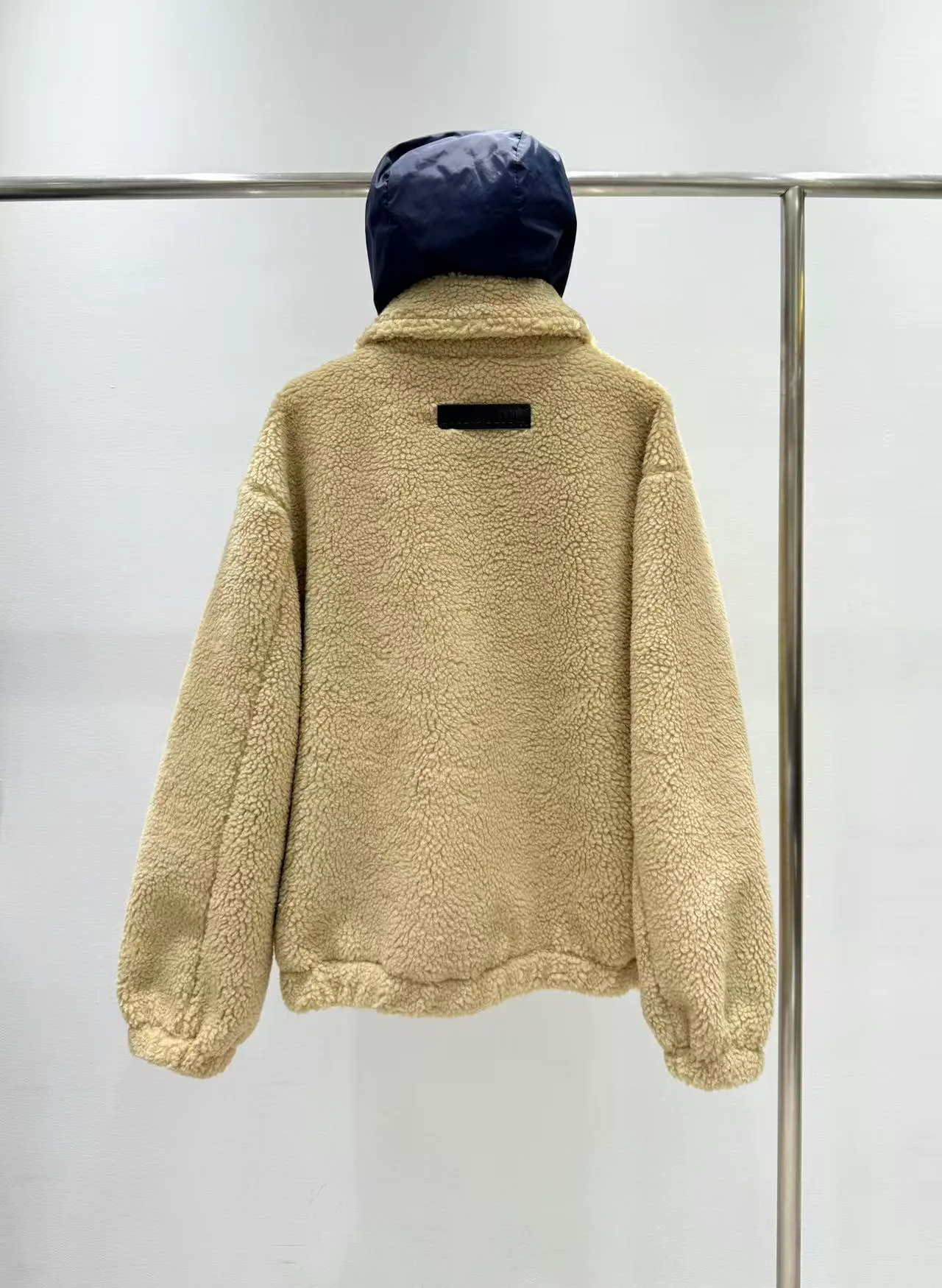 Куртки И Пуховики Женские Miu Miu 19494838
