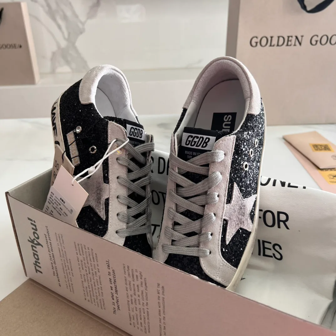 Кроссовки Женские Golden Goose 16995649