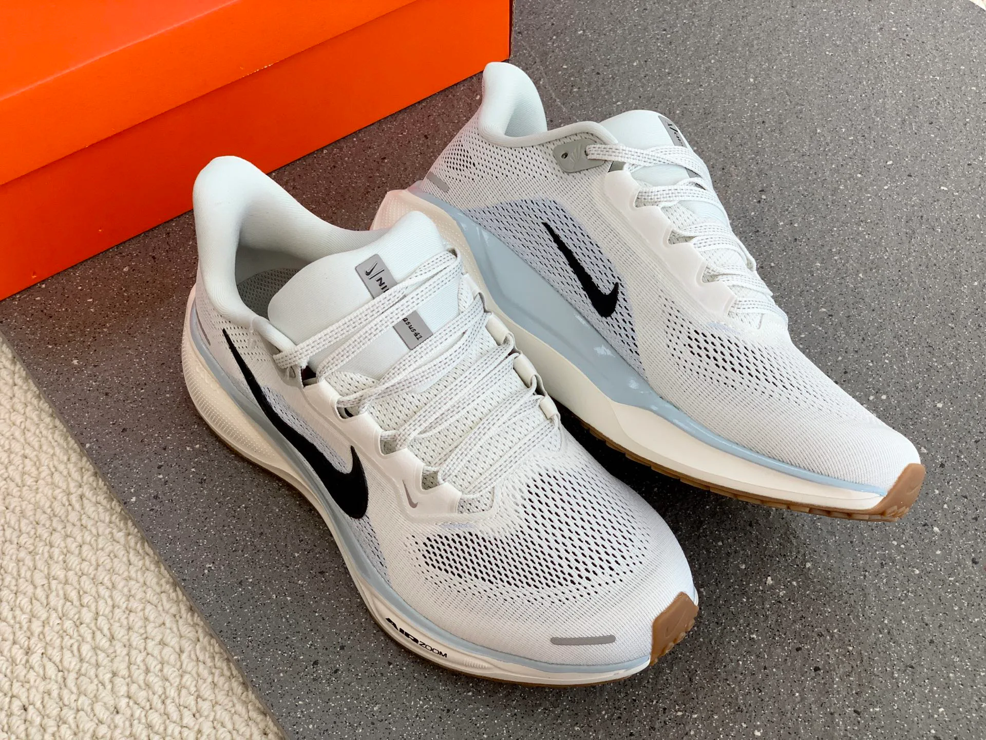 Кроссовки Женские Nike 230359