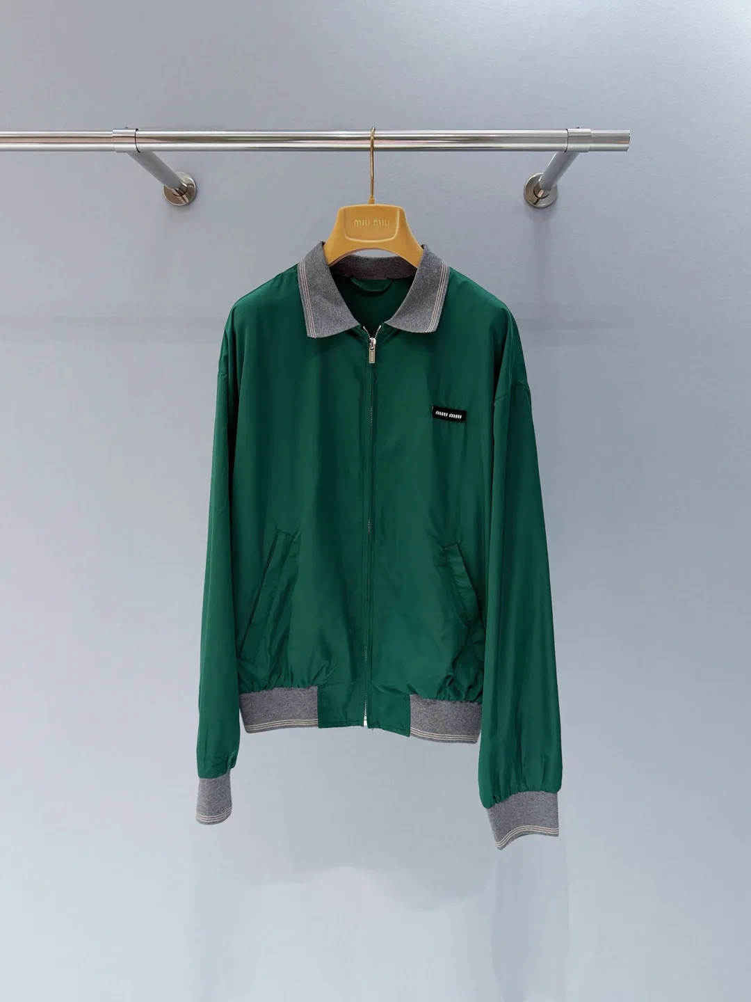 Куртки И Пуховики Женские Miu Miu 6129060