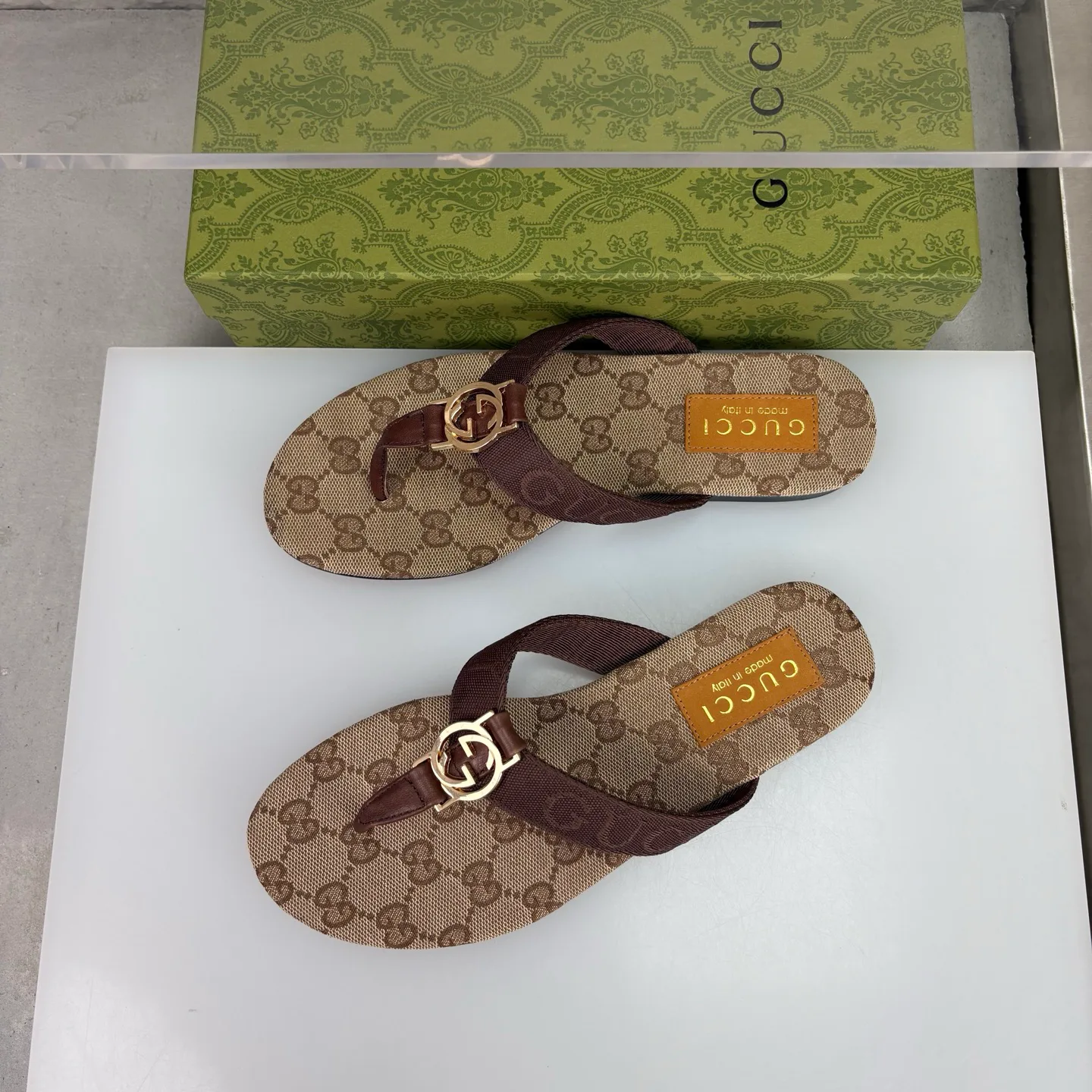 Шлепанцы Женские Gucci 18351546