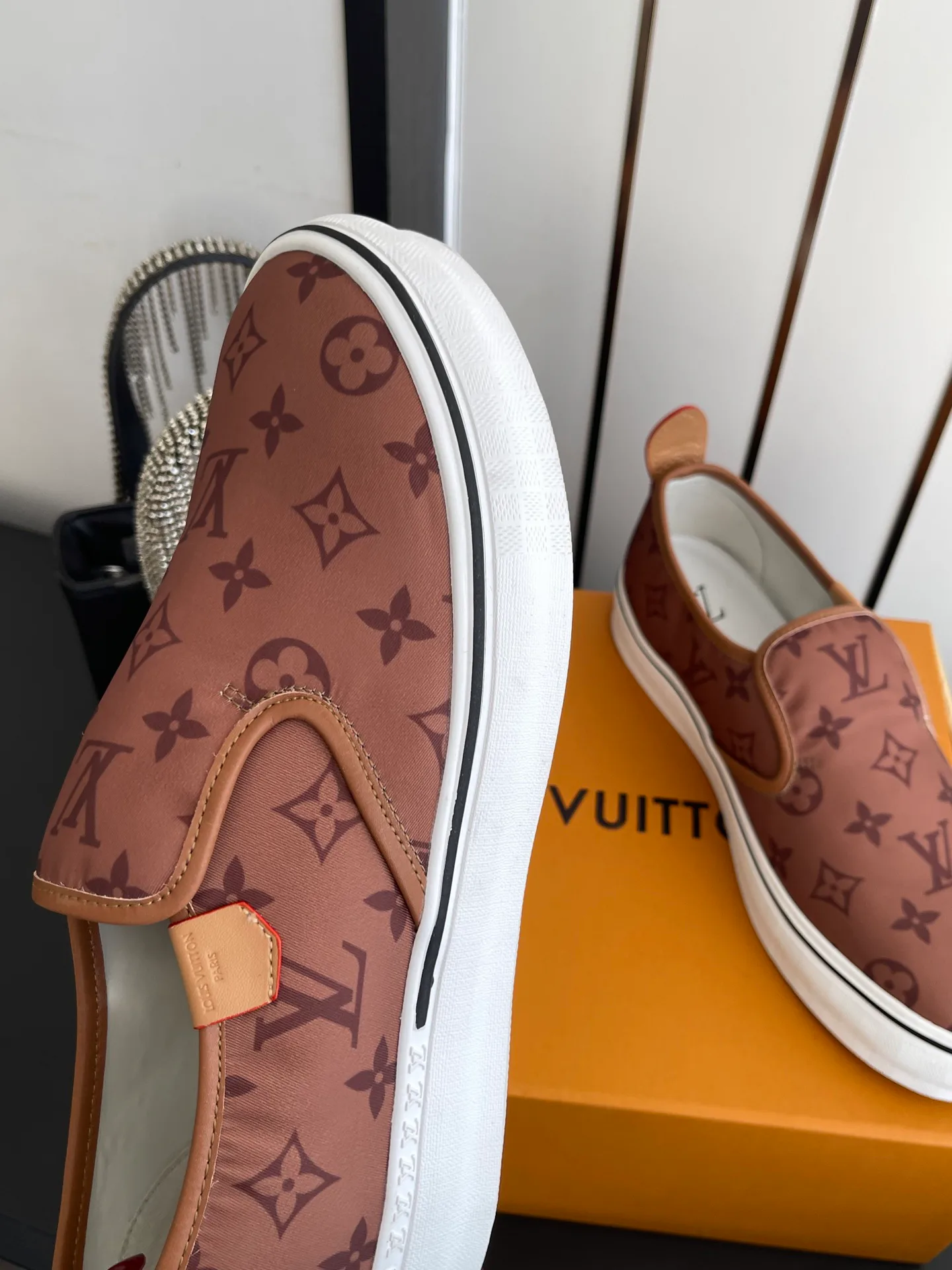 Кроссовки Мужские Louis Vuitton 17908527