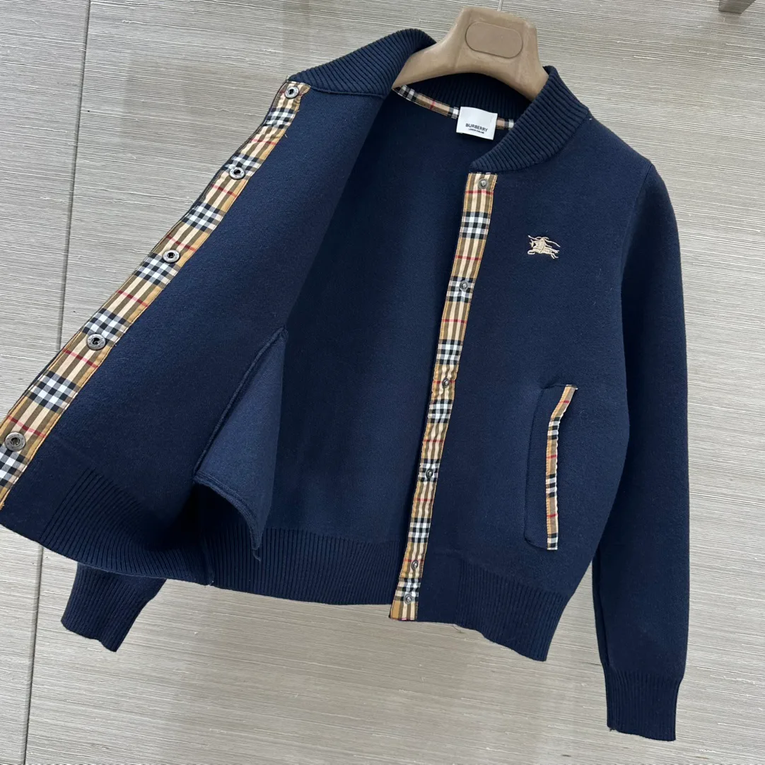 Куртки И Пуховики Женские Burberry 650250