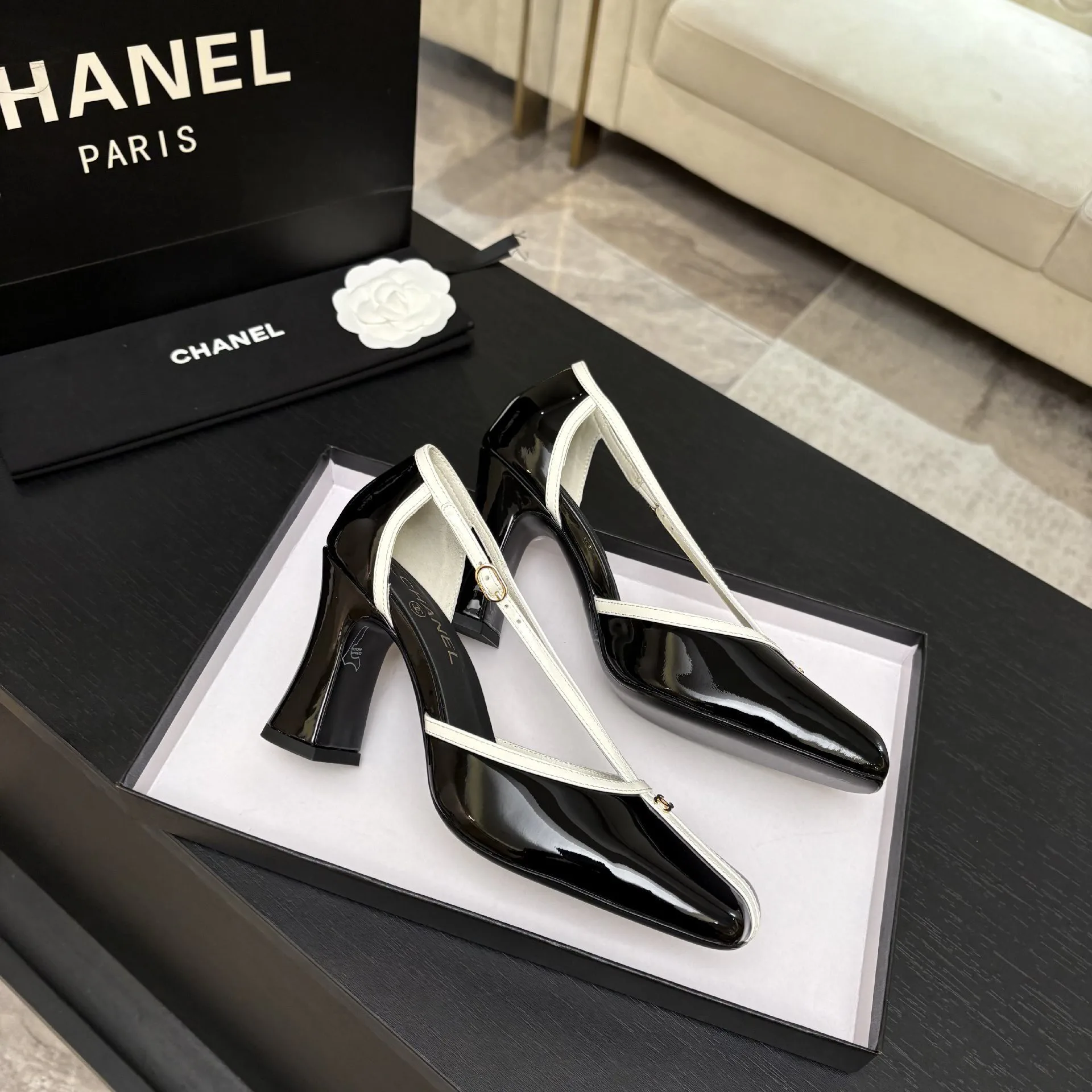 Босоножки Женские Chanel 19418673
