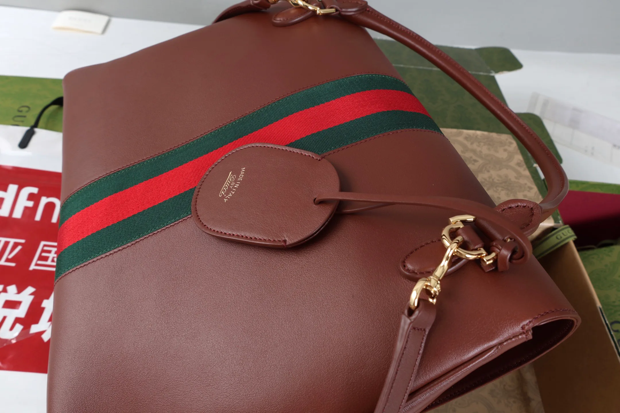 Классические Сумки Женские Gucci 18250586