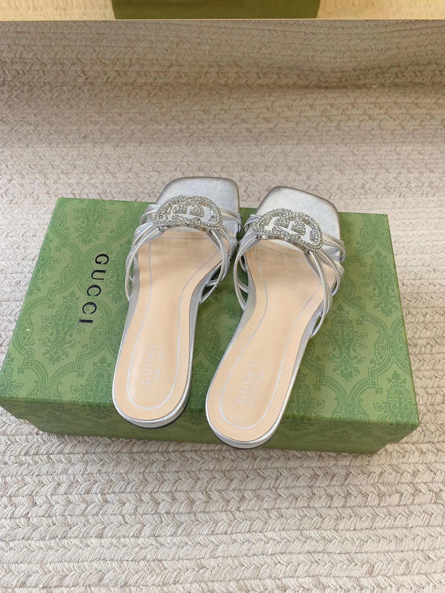 Шлепанцы Женские Gucci 950768