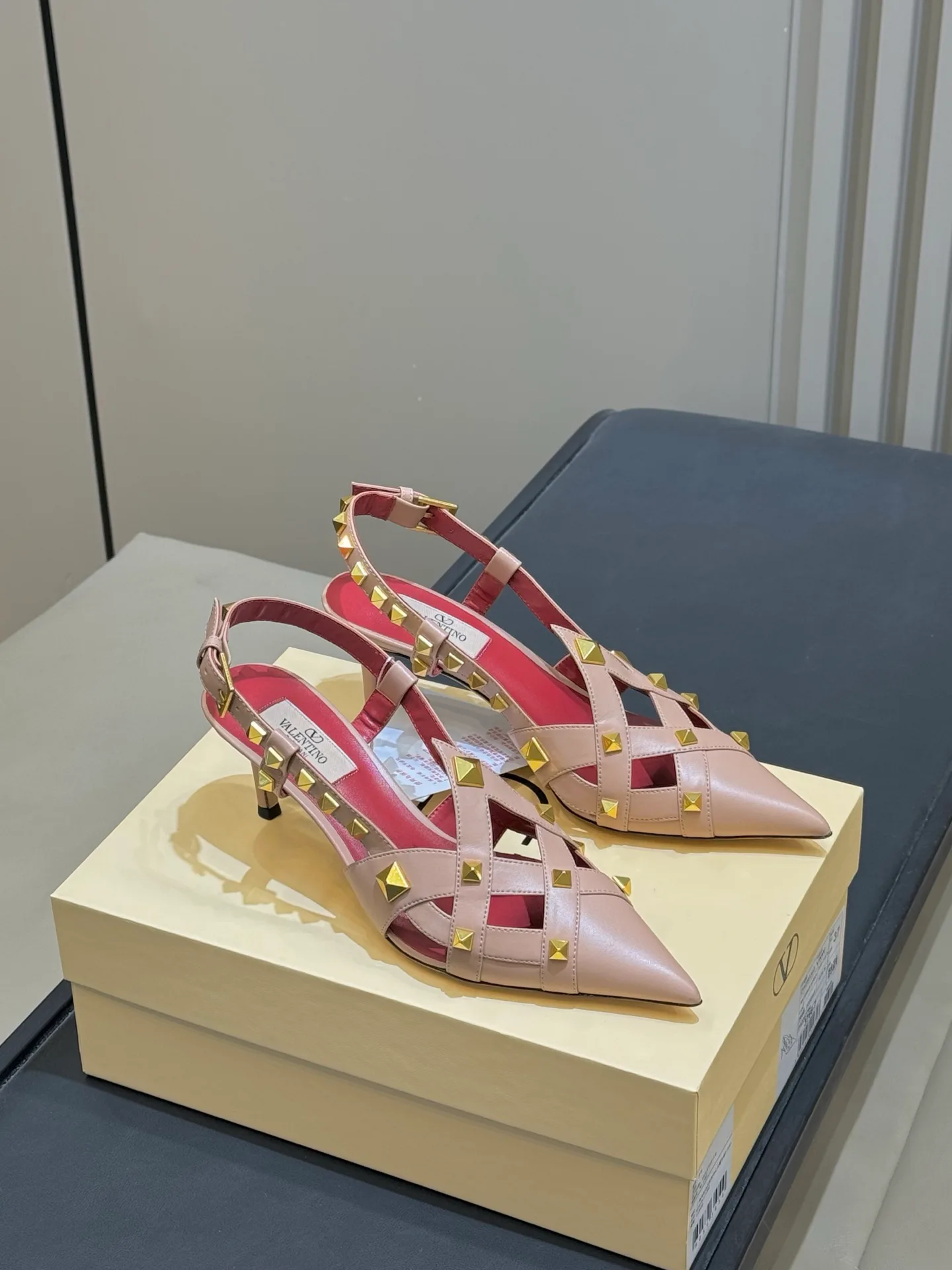 Босоножки Женские Valentino 1227789