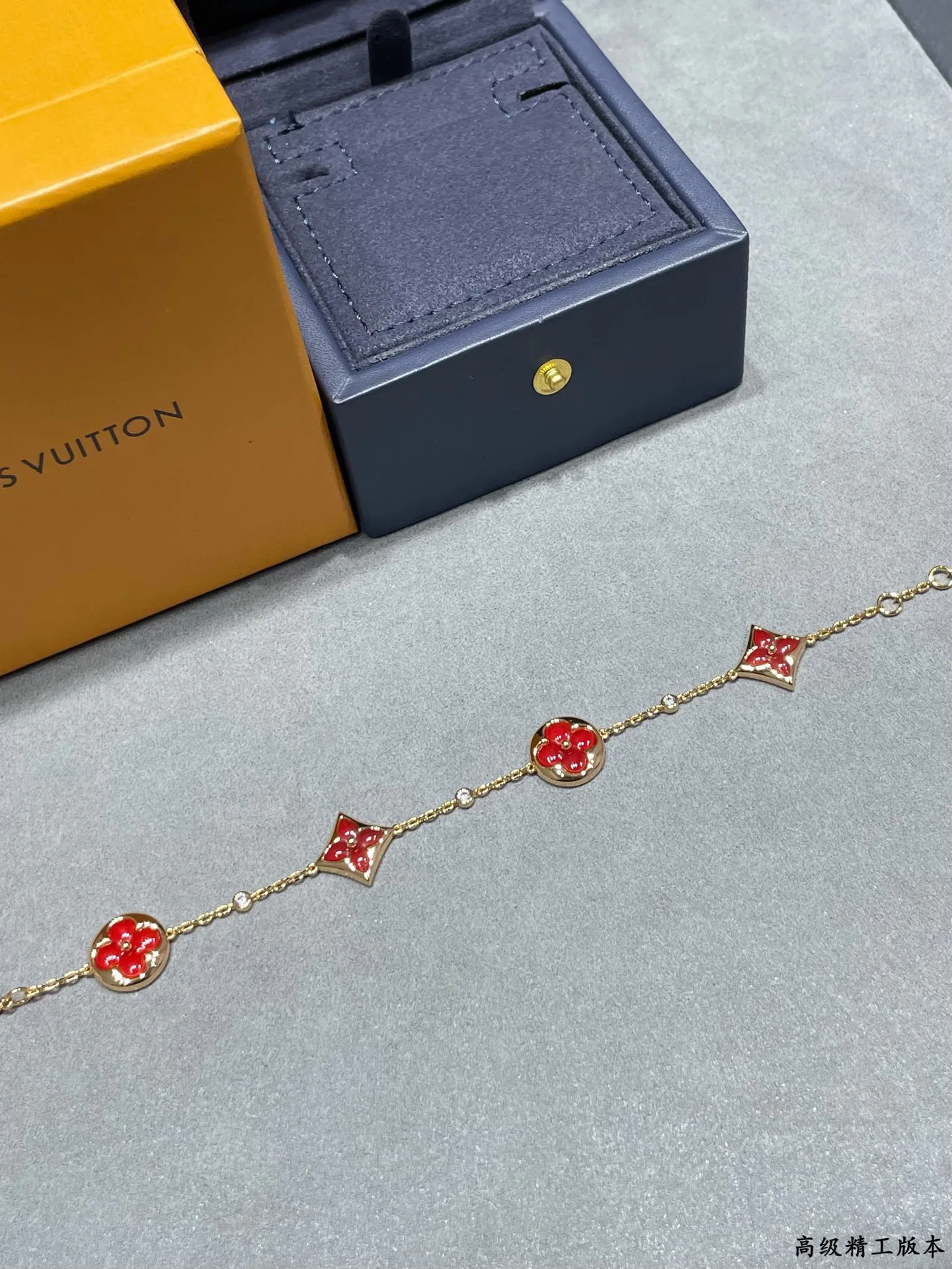 Бижутерия Louis Vuitton 17664