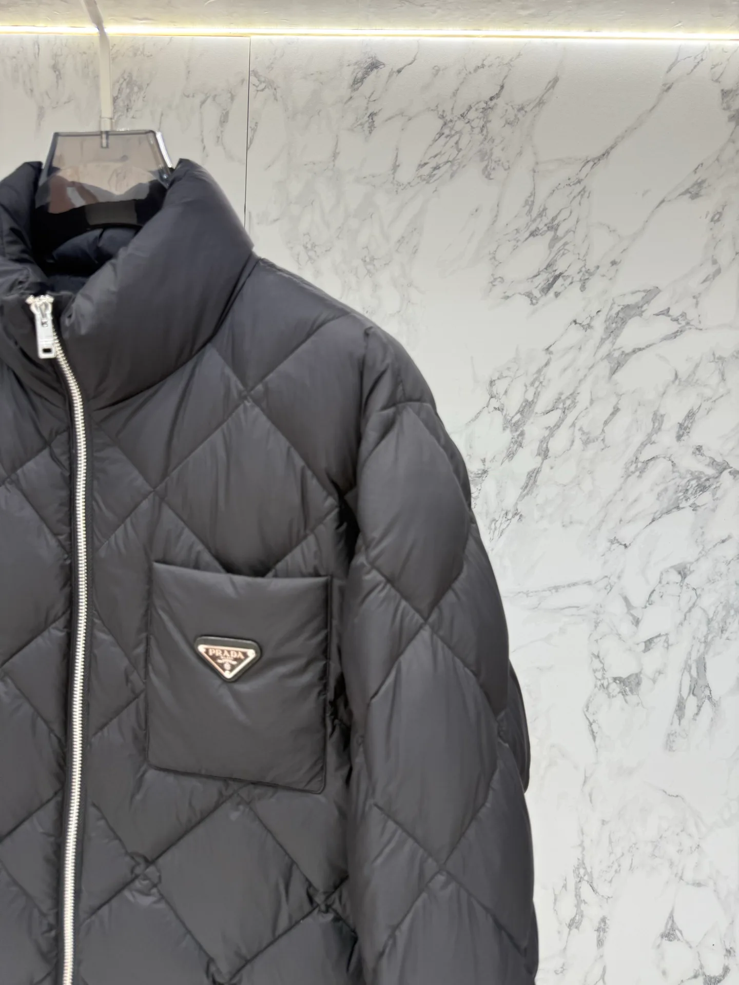 Куртки И Пуховики Женские Prada 18480923