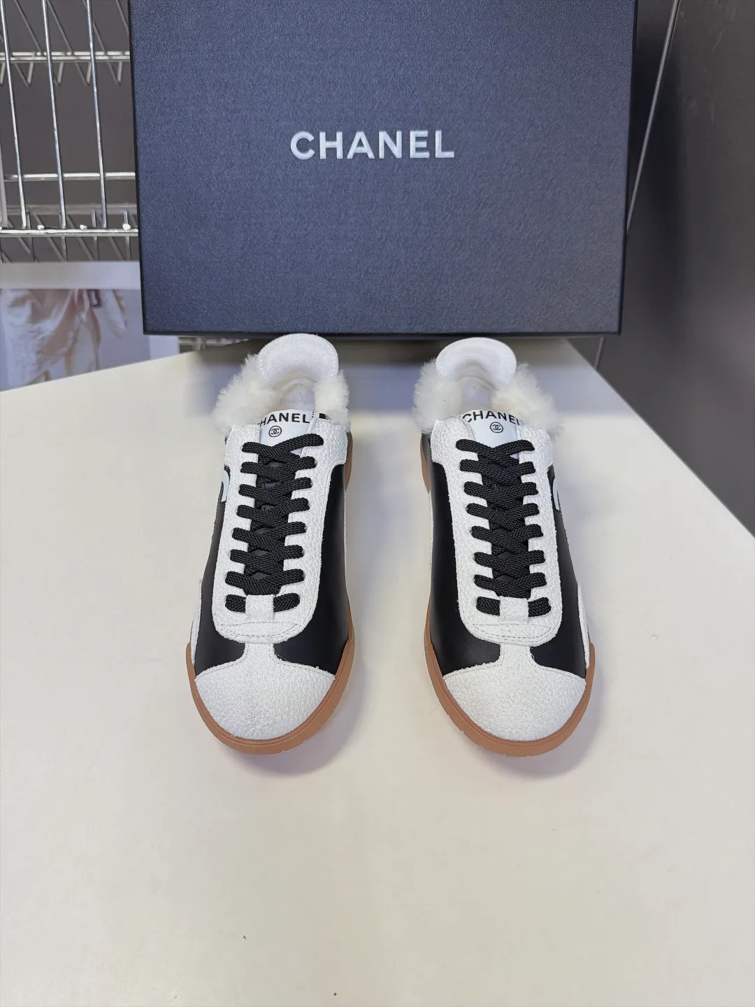 Кроссовки Женские Chanel 19108526