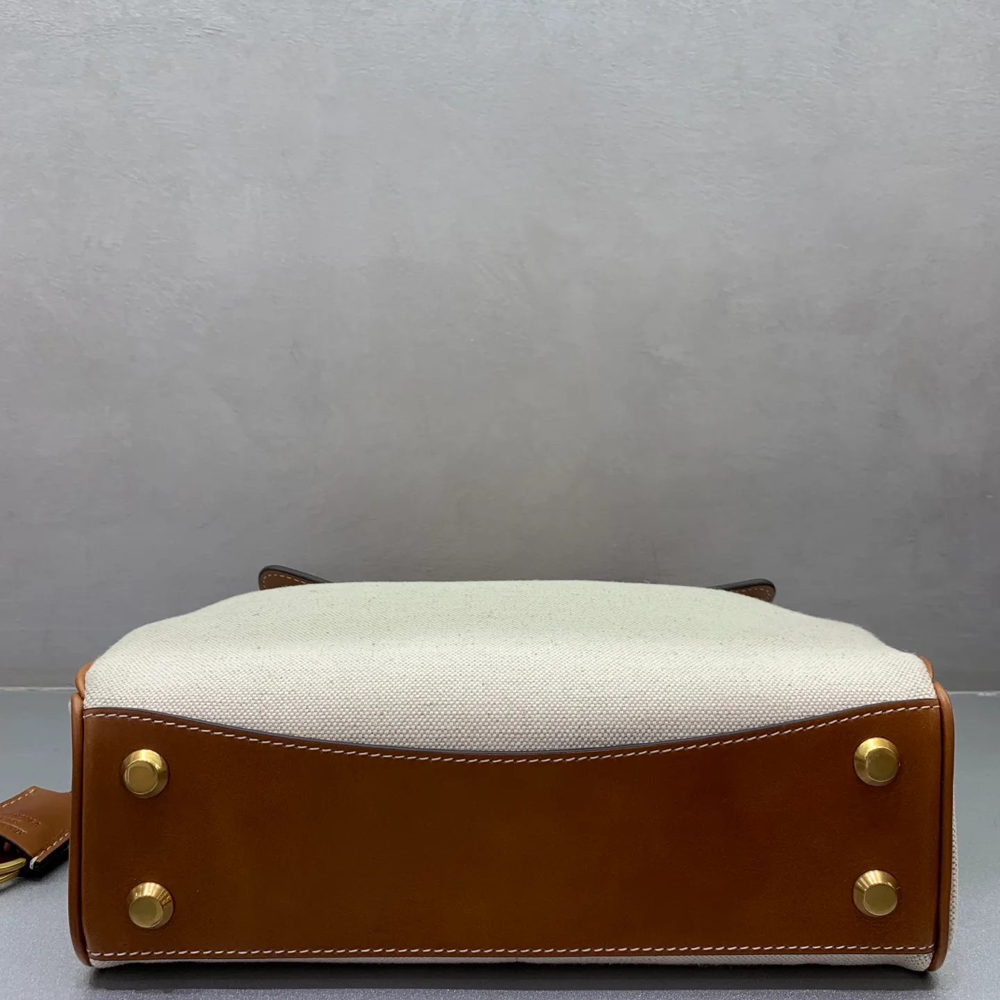 Классические Сумки Женские Balenciaga 18136011