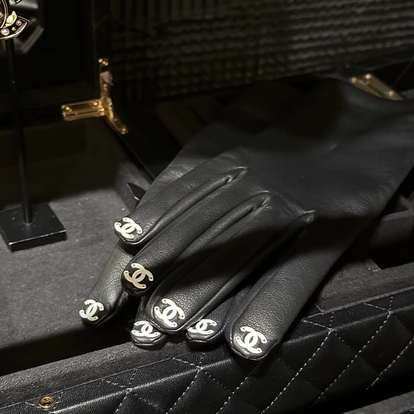 Перчатки Chanel 1445780