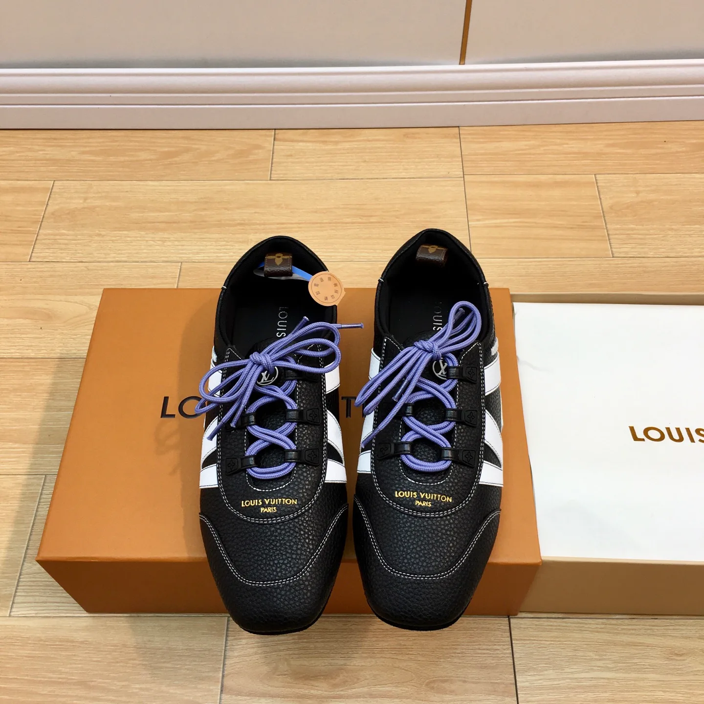Кроссовки Женские Louis Vuitton 1590950