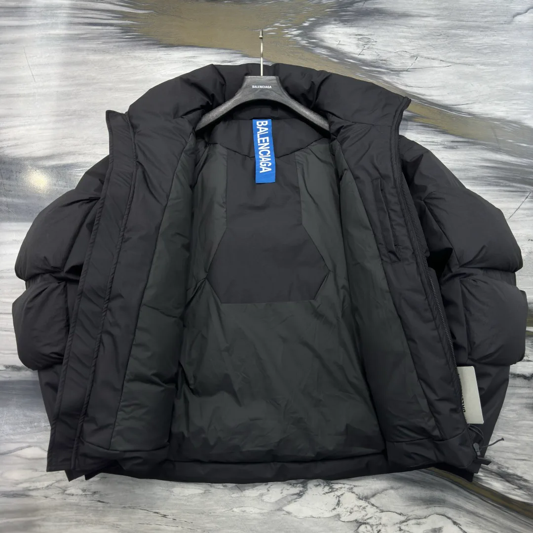 Куртки И Пуховики Мужские Balenciaga 1746850