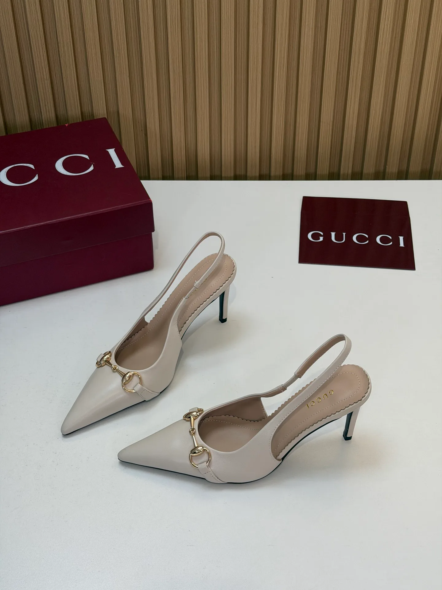 Туфли Женские Gucci 18396284