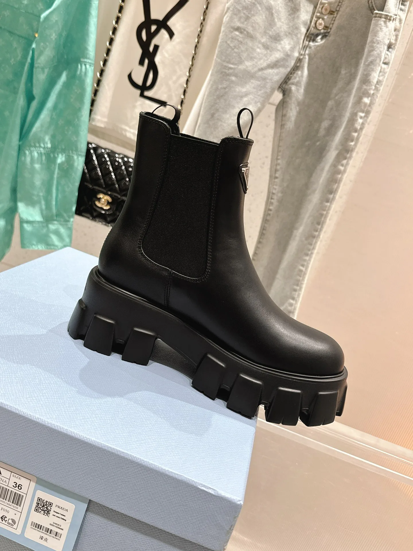 Ботинки Женские Prada 18703110