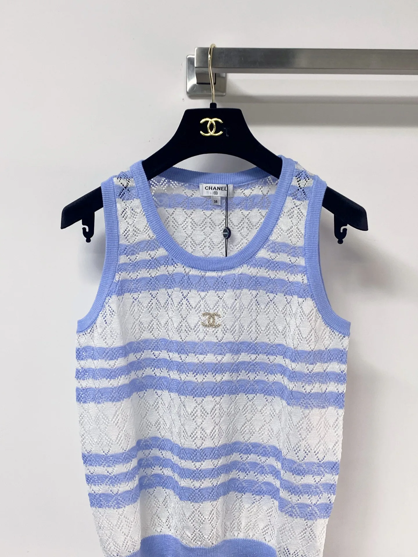 Жилеты Женские Chanel 13557585
