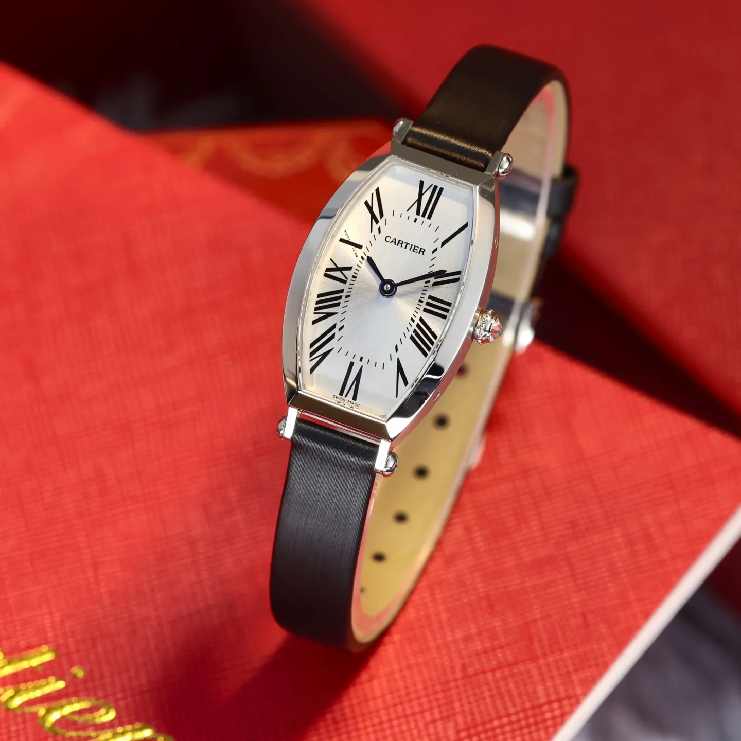 Часы Женские Cartier 11696037