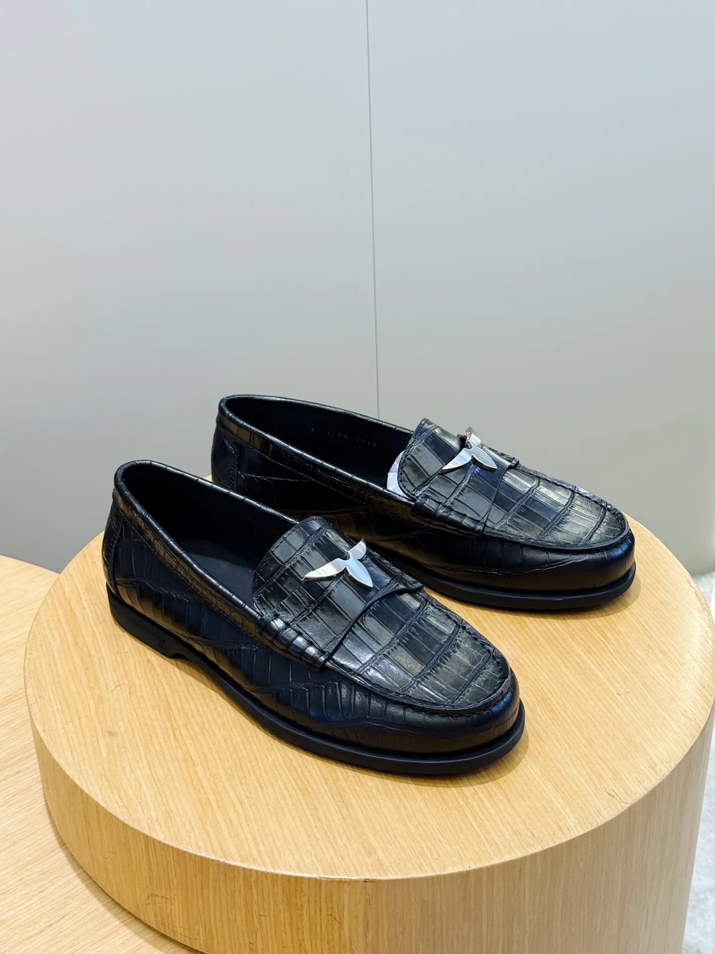 Лоферы И Туфли Мужские Louis Vuitton 18277847