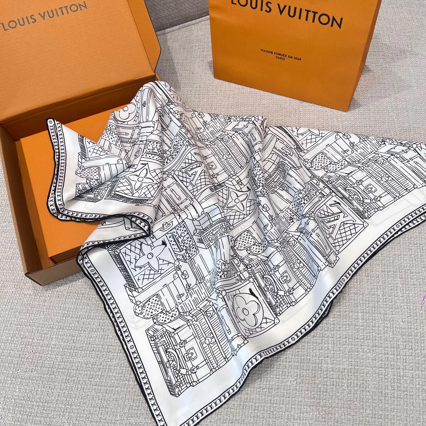 Платки Louis Vuitton 14709673
