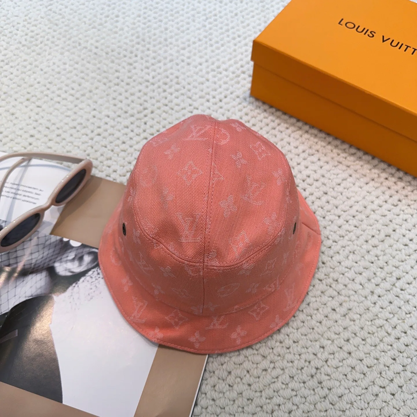 Головные Уборы Louis Vuitton 13294353