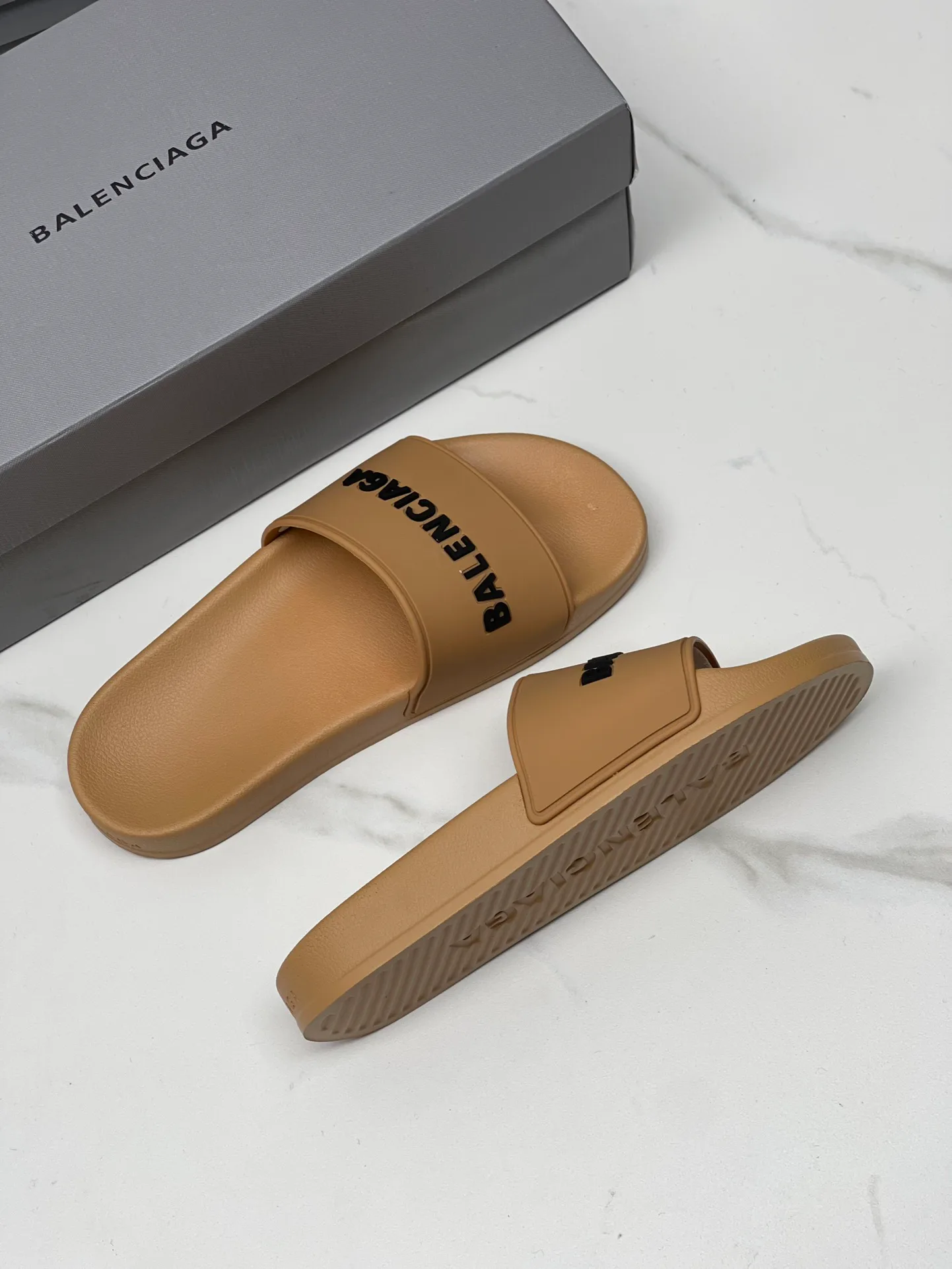 Шлепанцы Женские Balenciaga 21925