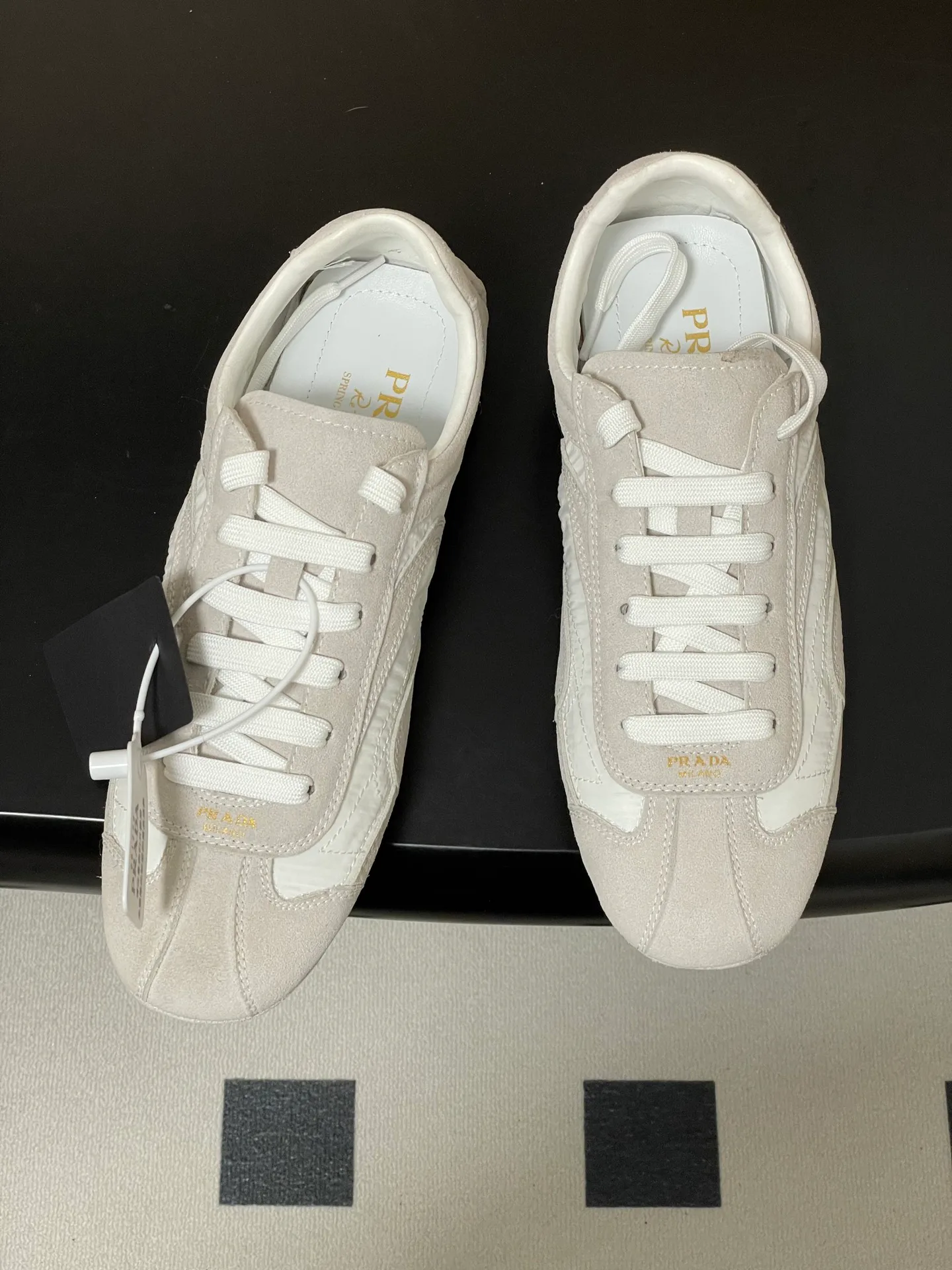 Кроссовки Женские Prada 12810932
