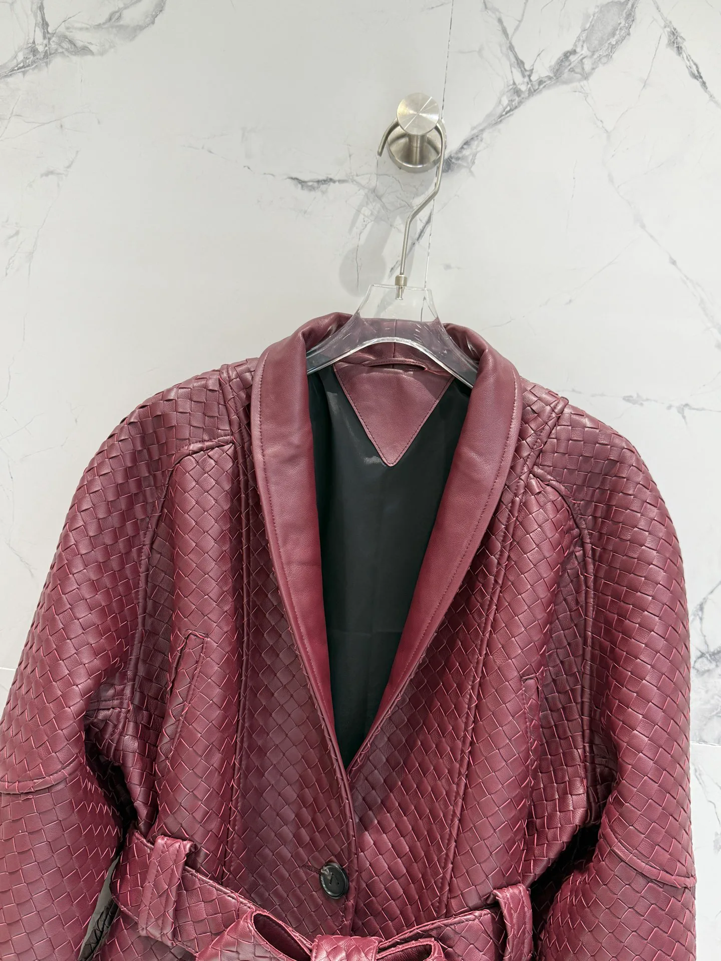 Кожаные Куртки И Дублёнки Женские Bottega Veneta 18083017