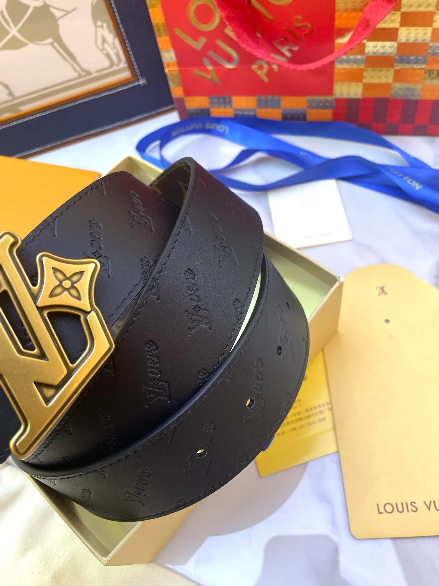 Ремни Louis Vuitton 10010348