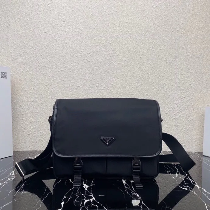 Сумки На Ремне Женские Prada 11872150