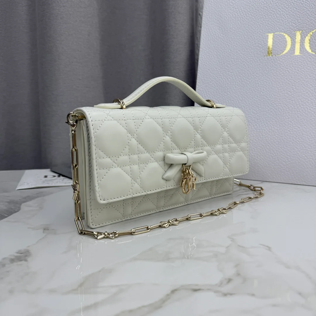 Классические Сумки Женские Christian Dior 12594769