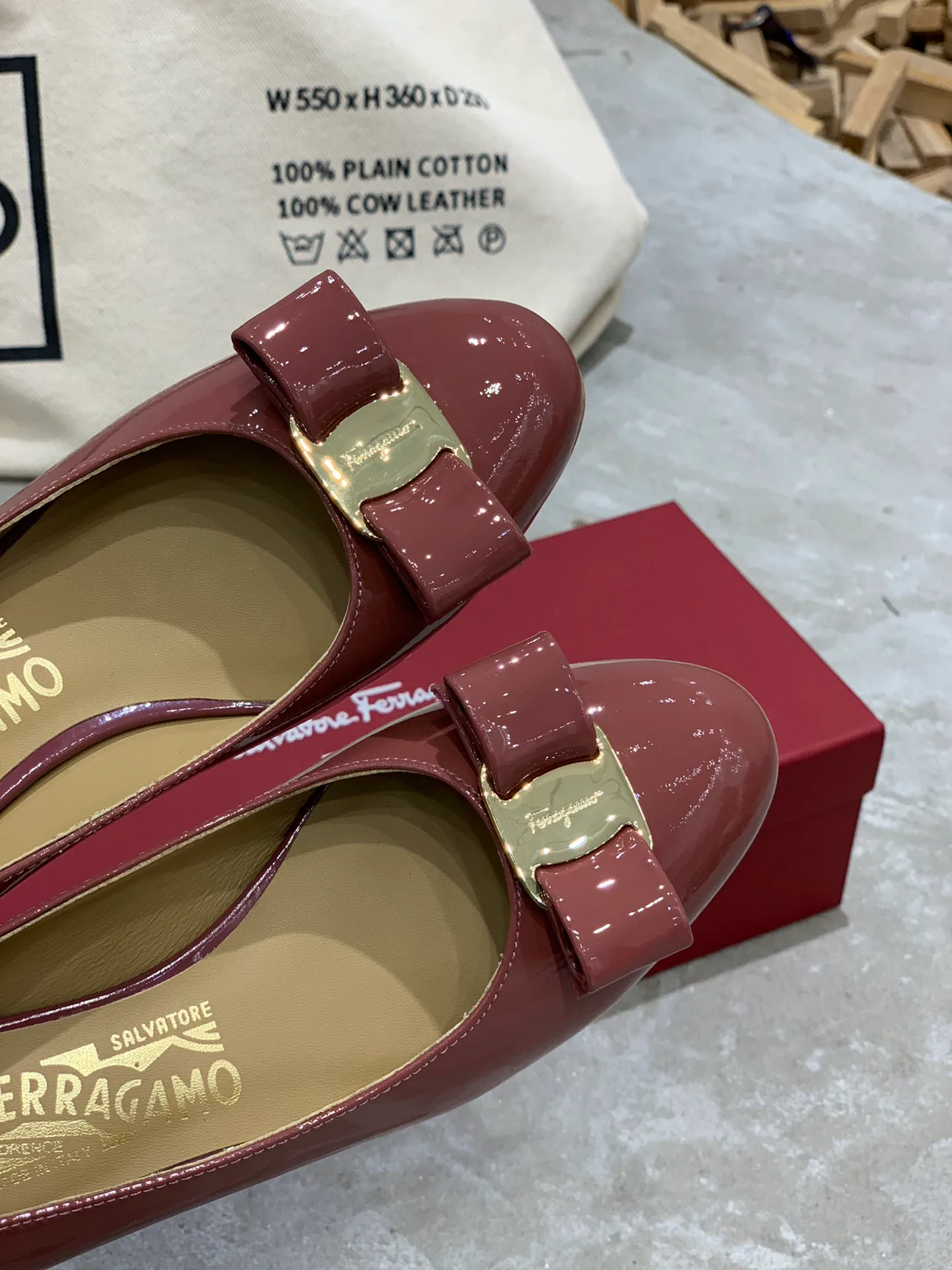 Балетки Женские Salvatore Ferragamo 18340685