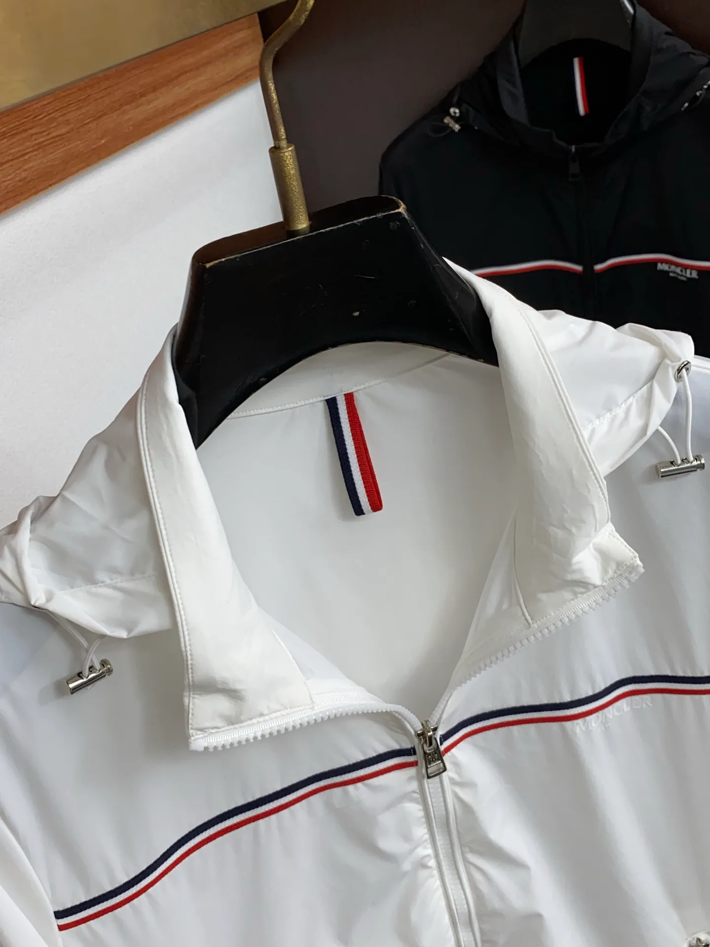 Куртки И Пуховики Мужские Moncler 17510127