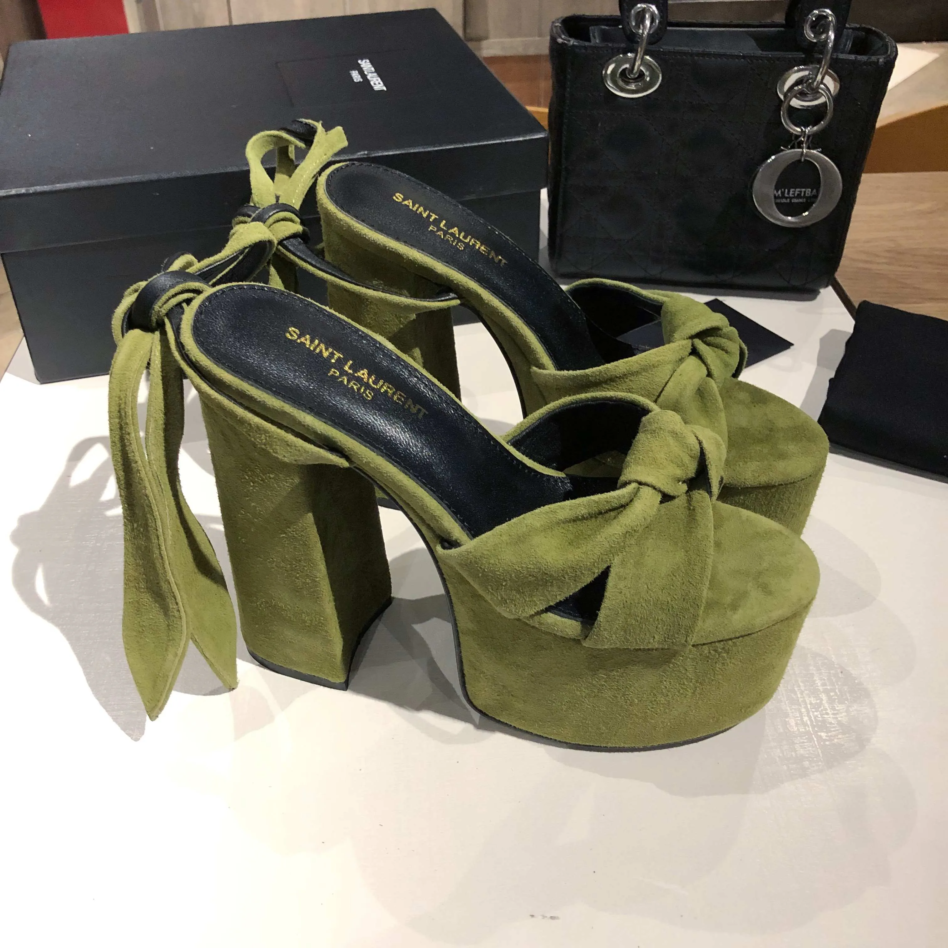 Босоножки Женские Saint Laurent 11220445