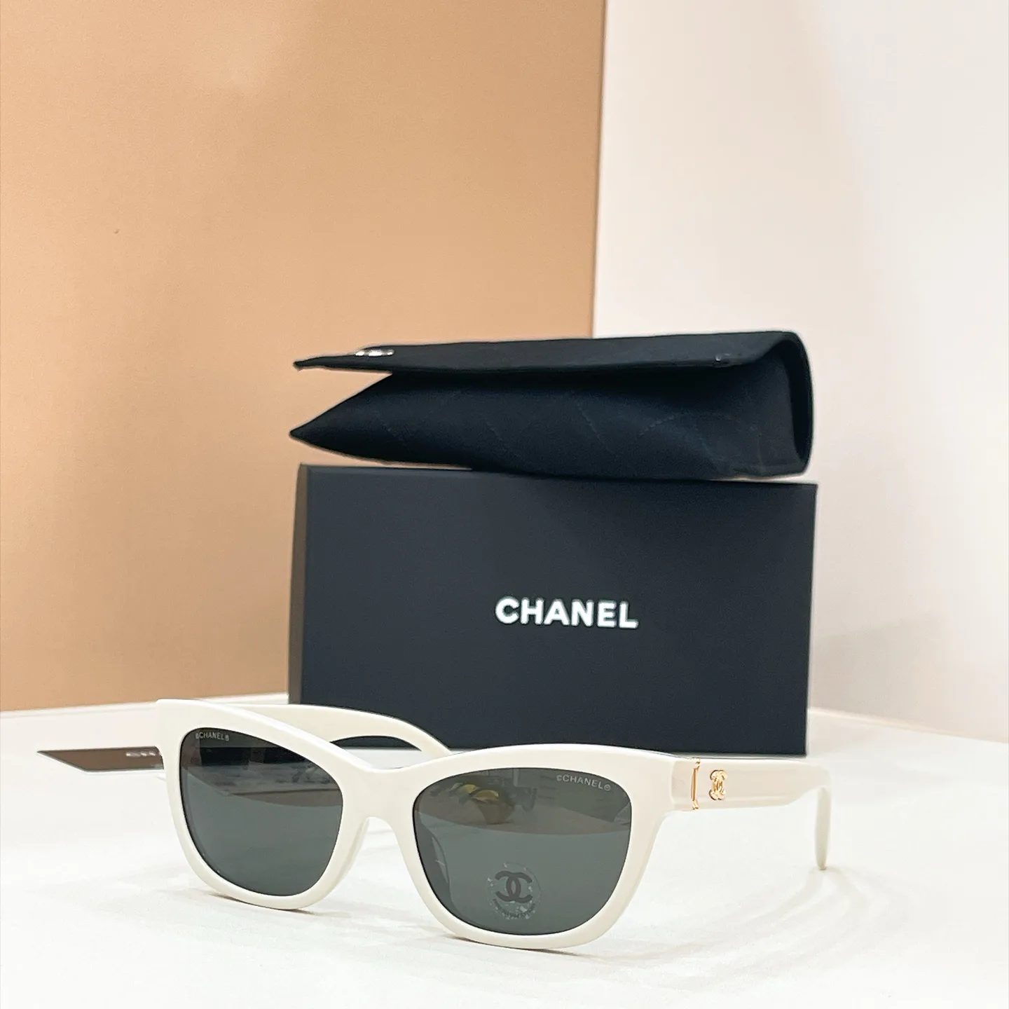 Очки Chanel 17992512