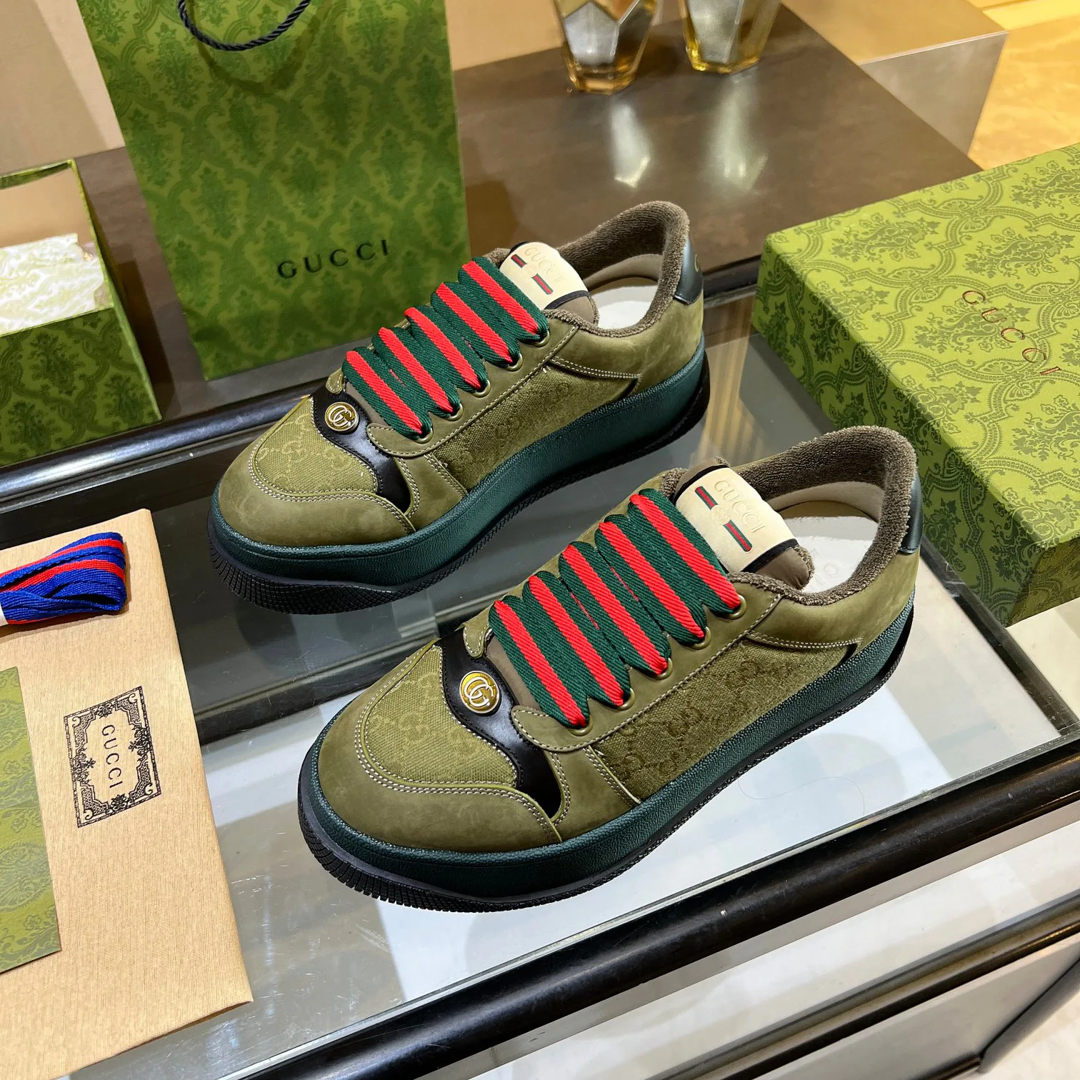 Кроссовки Женские Gucci 907440