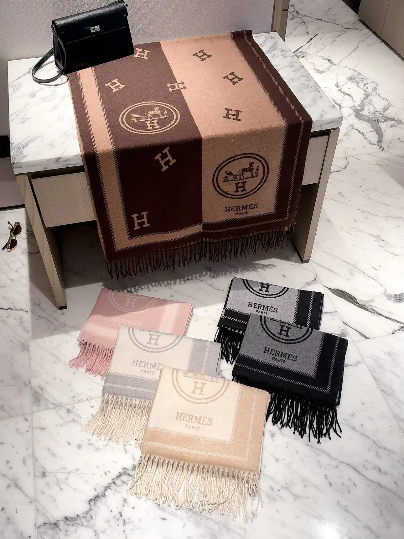 Шарфы Hermes 18322512