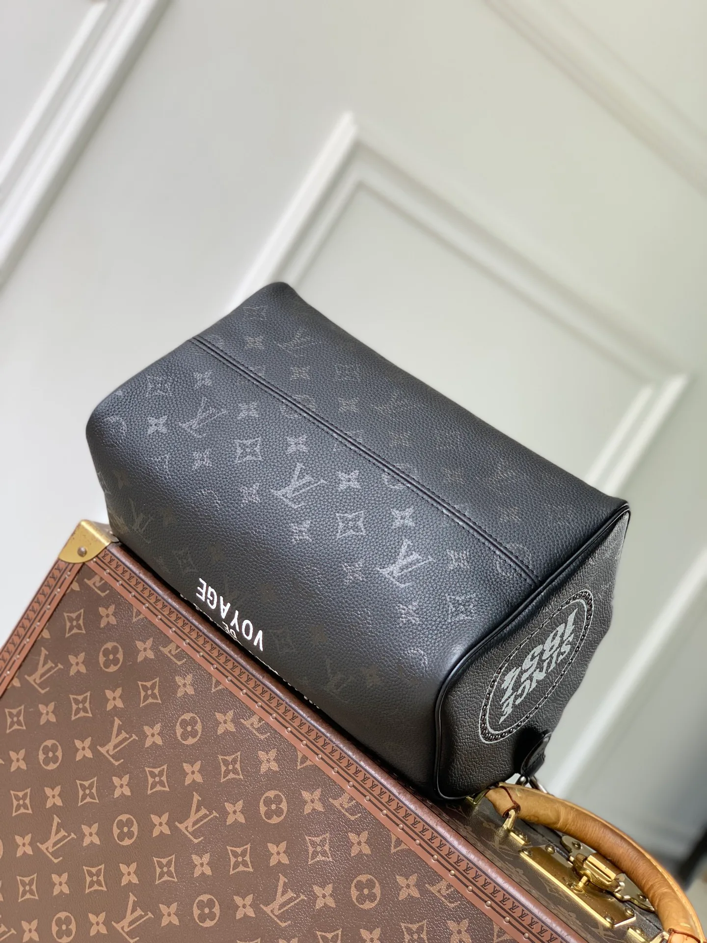 Классические Сумки Женские Louis Vuitton 18147544