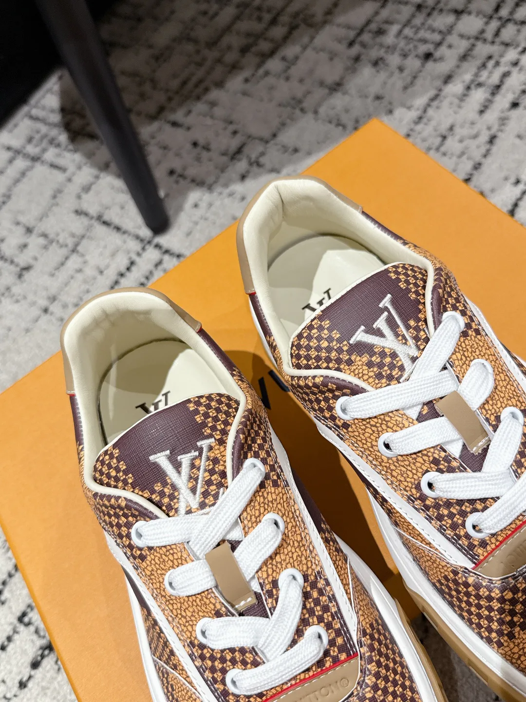 Кроссовки Мужские Louis Vuitton 47453