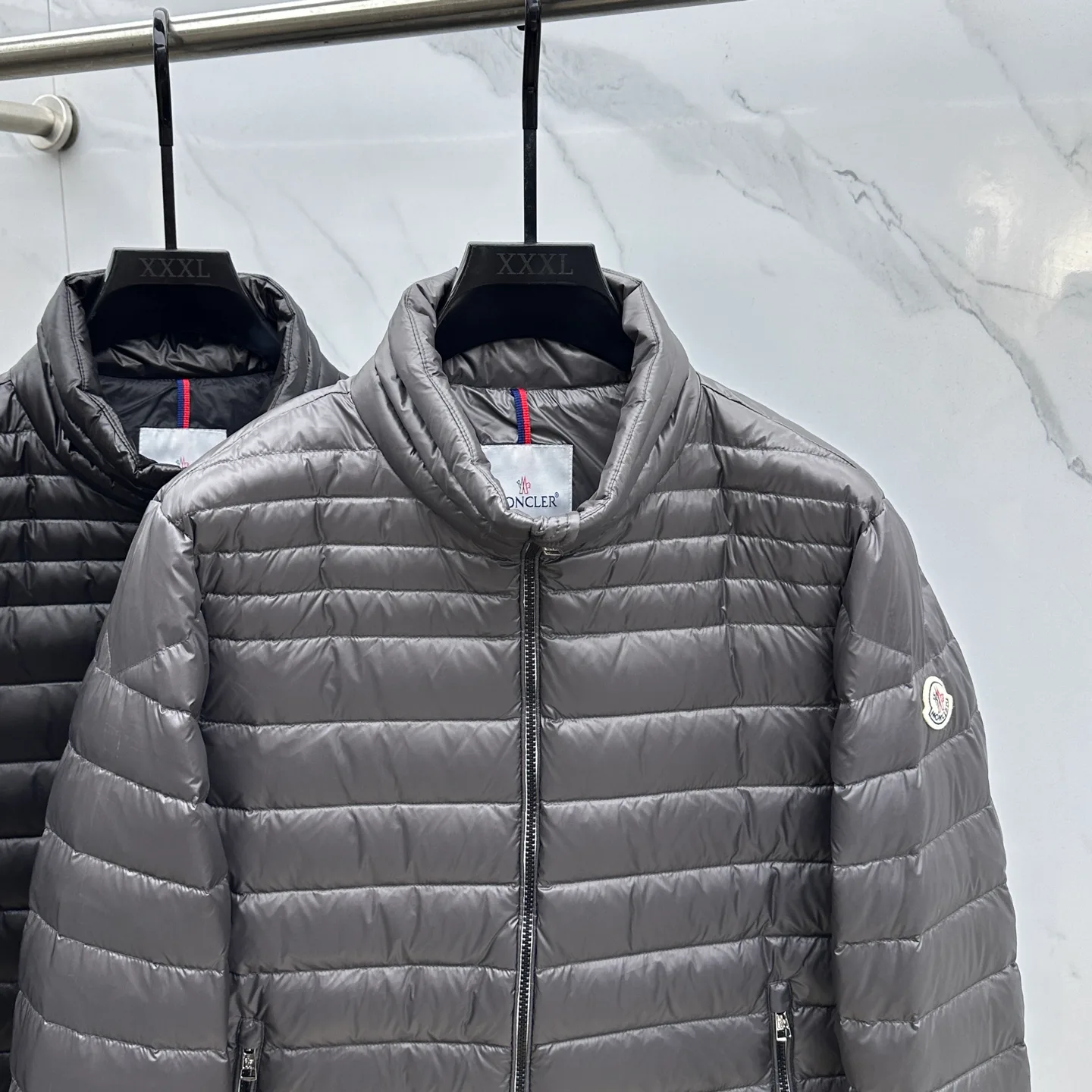 Куртки И Пуховики Мужские Moncler 2237479