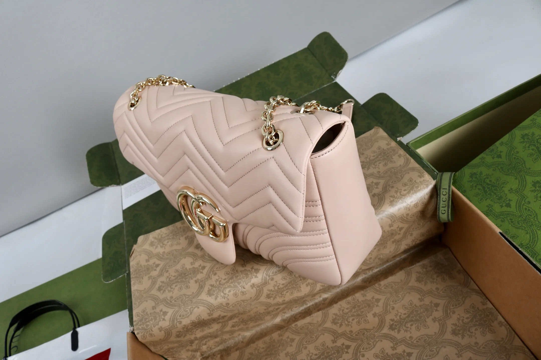 Классические Сумки Женские Gucci 18223242