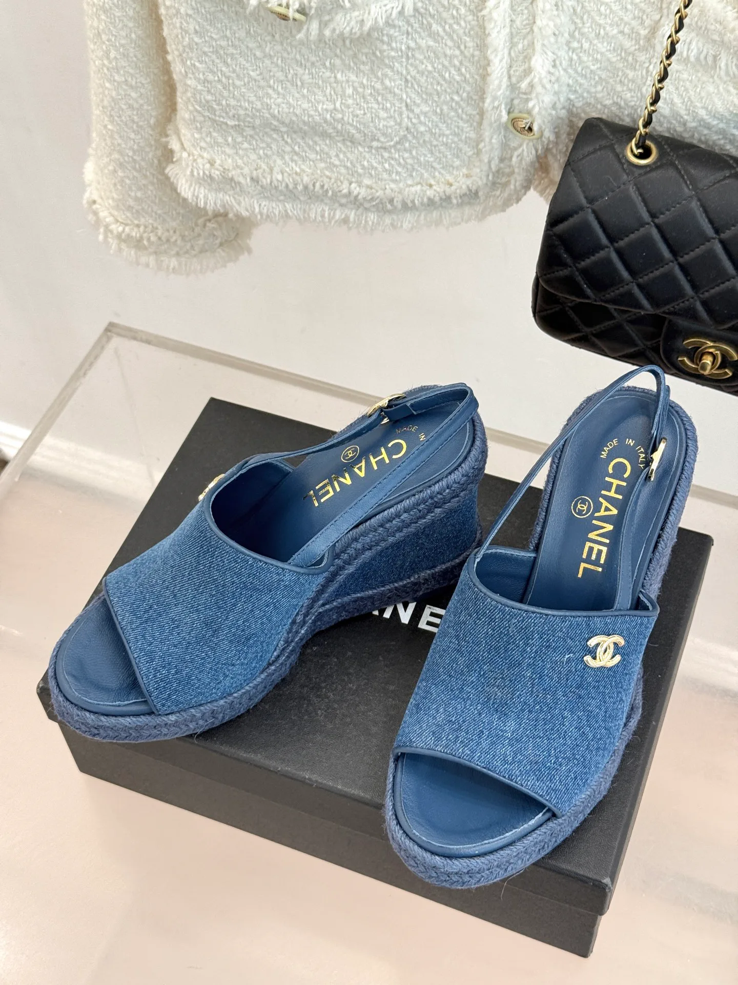 Босоножки Женские Chanel 11899513