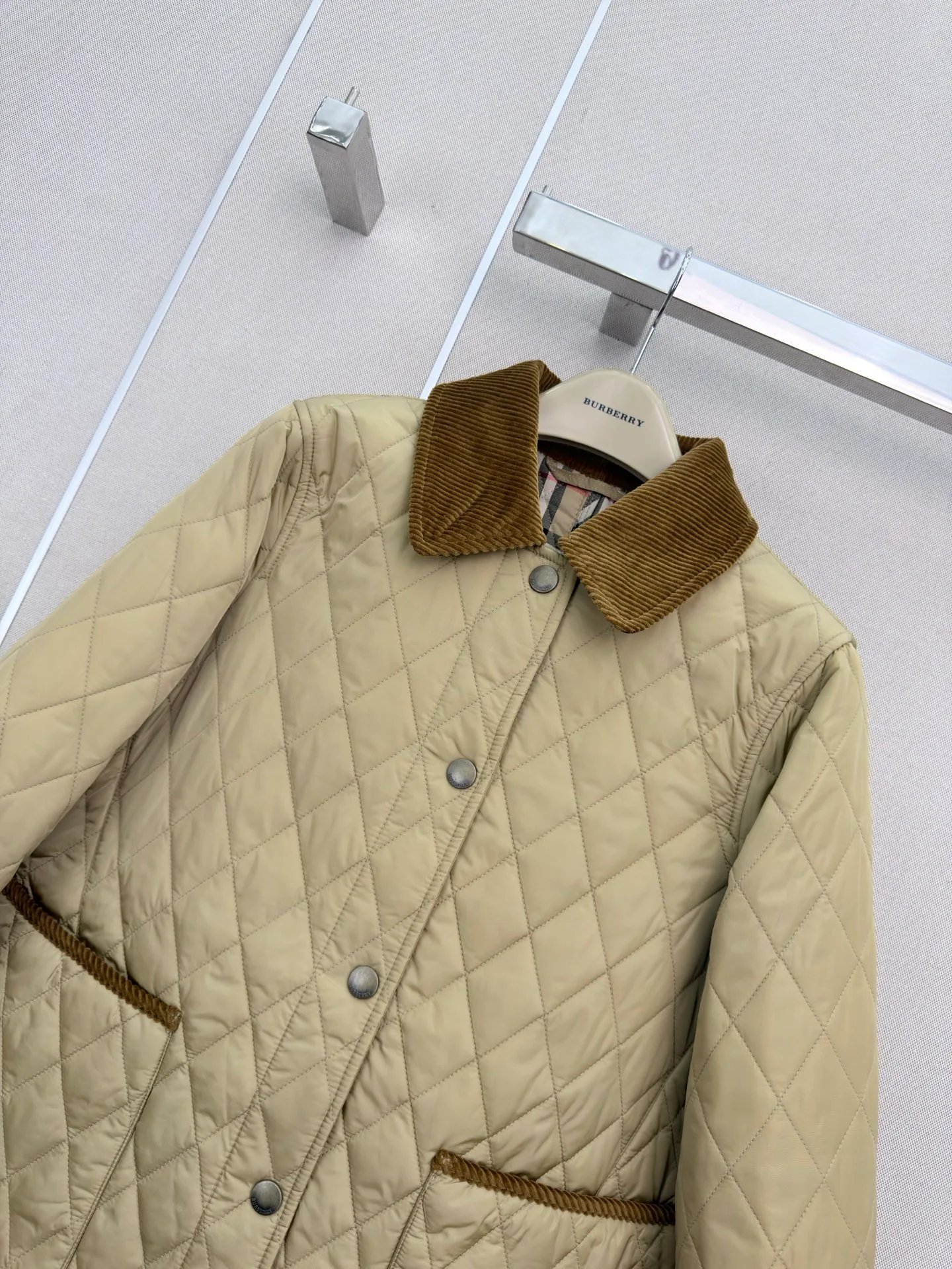 Куртки И Пуховики Женские Burberry 18056787