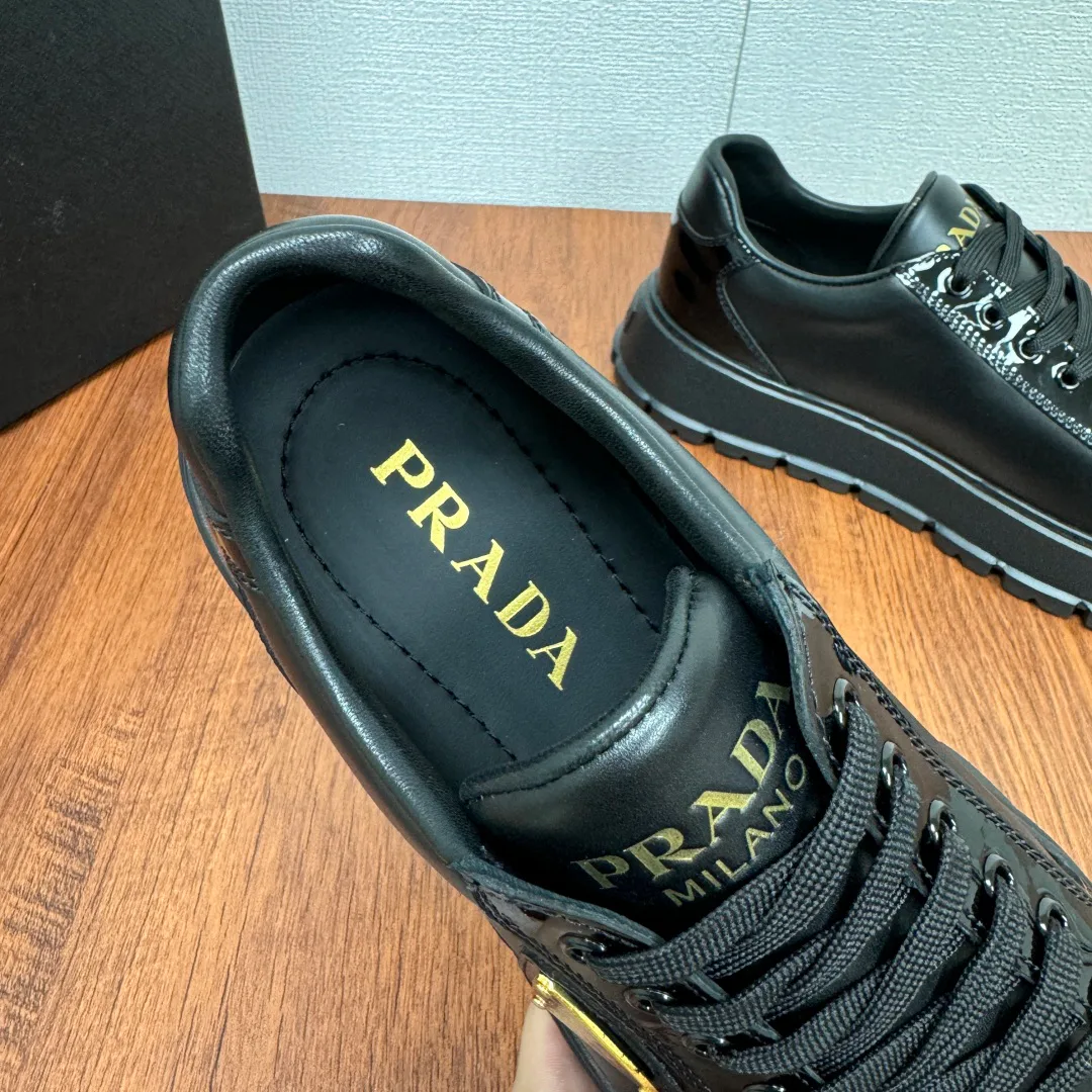 Кроссовки Мужские Prada 24204