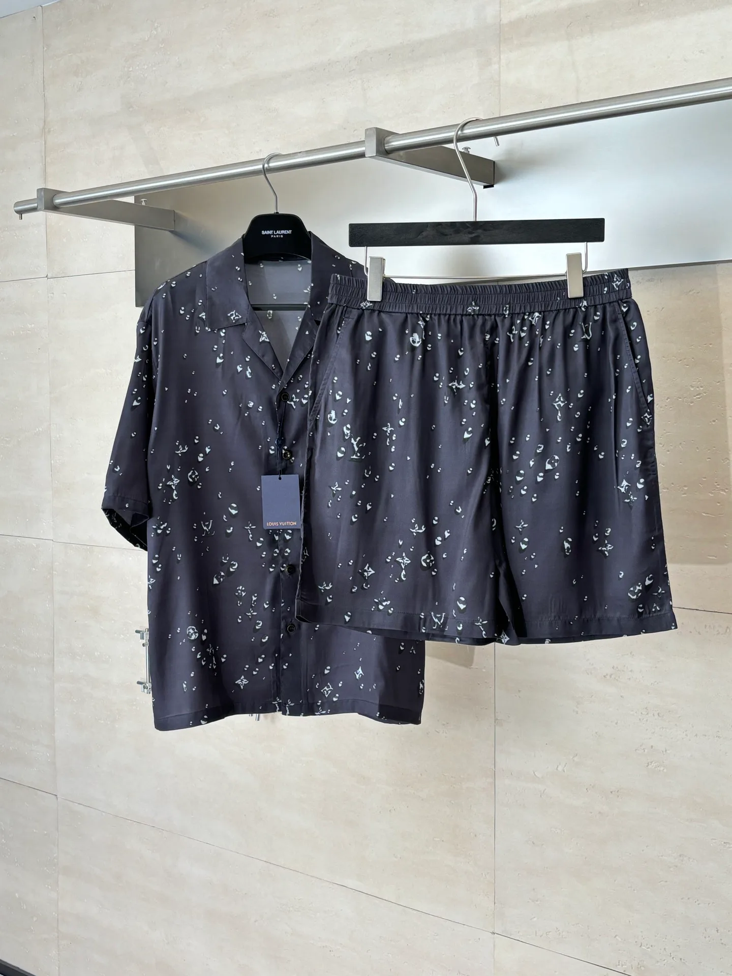 Шорты Женские Louis Vuitton 856570