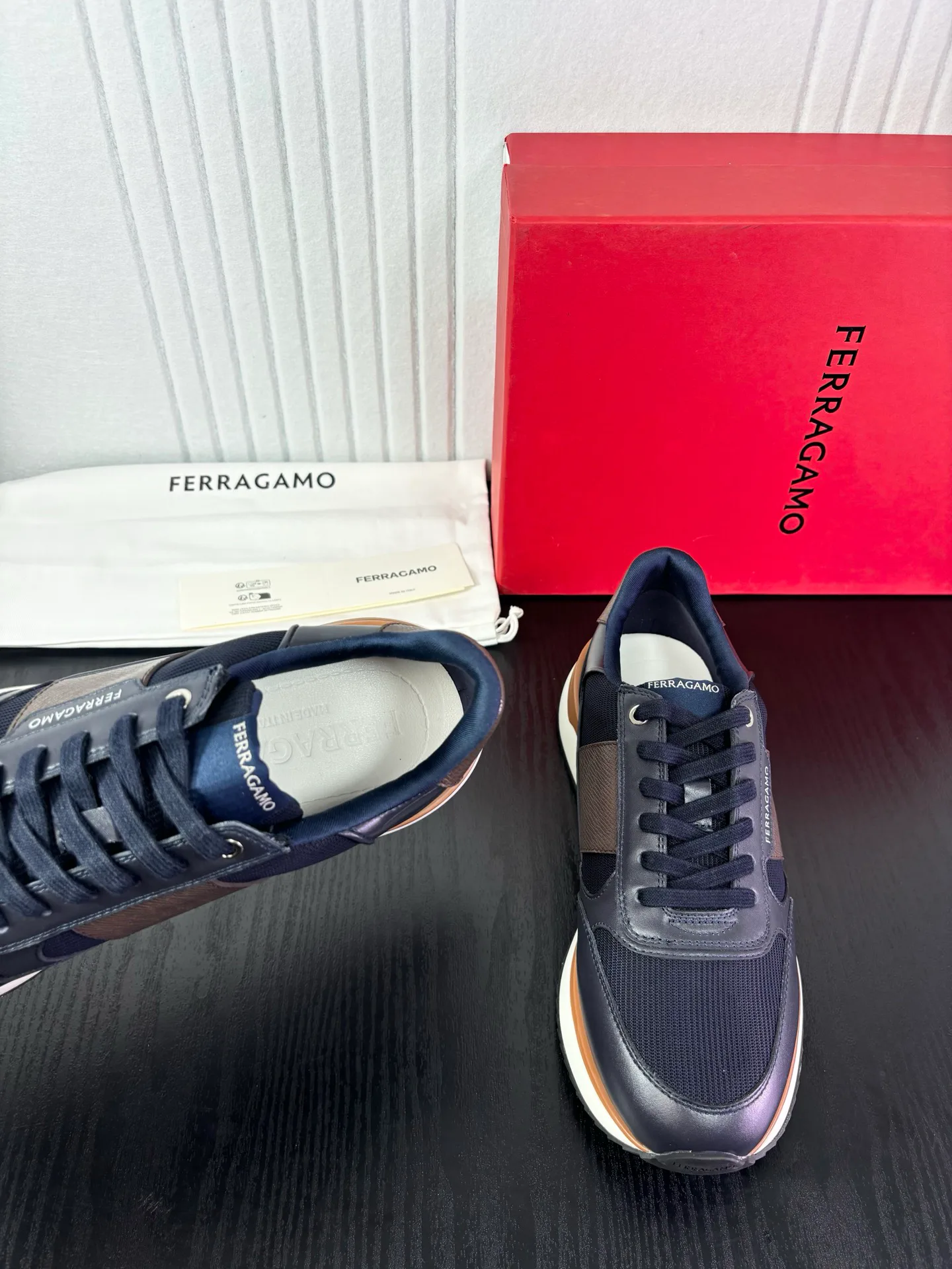 Кроссовки Мужские Salvatore Ferragamo 19665137