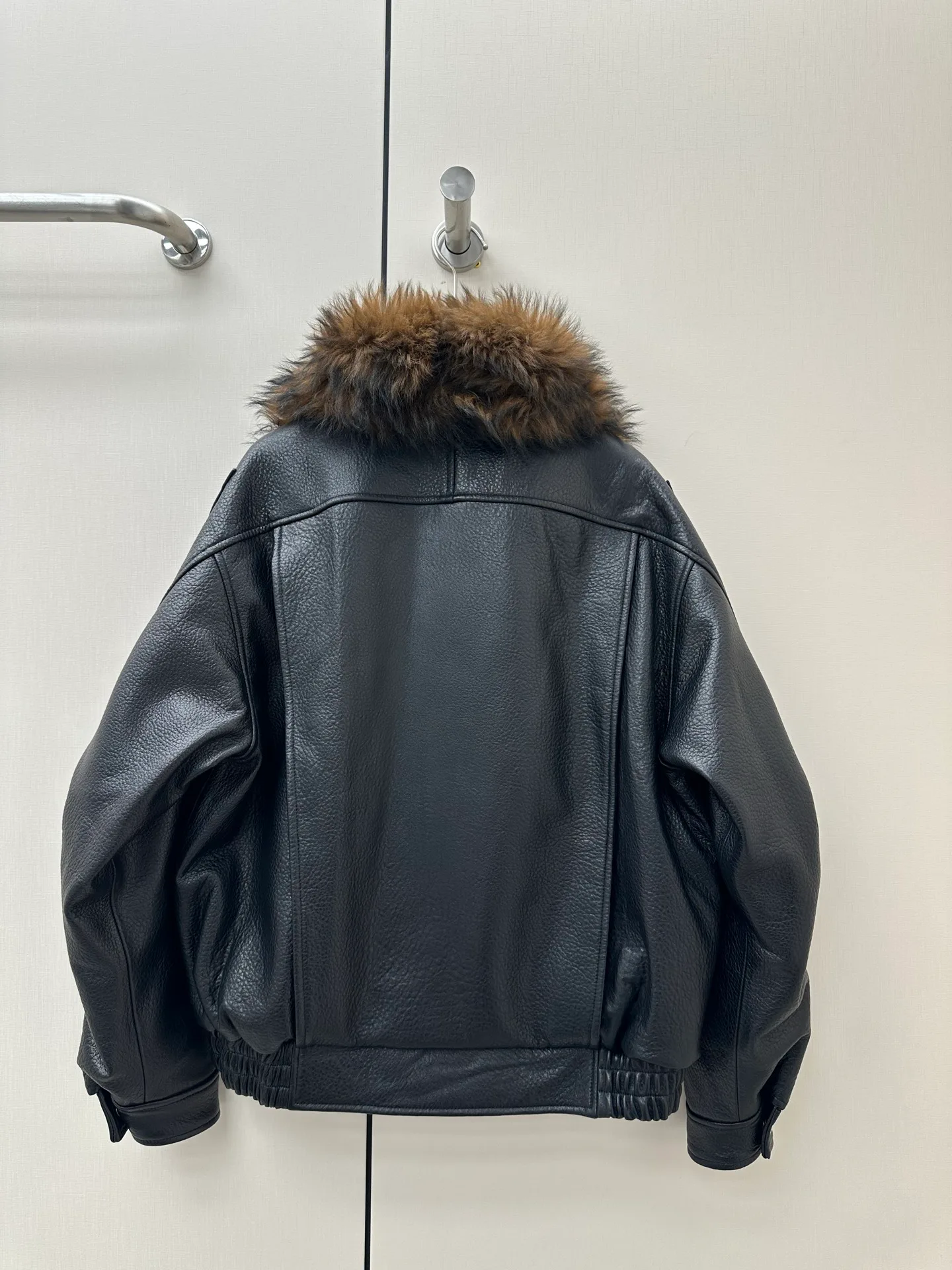 Кожаные Куртки И Дублёнки Женские Saint Laurent 19213533