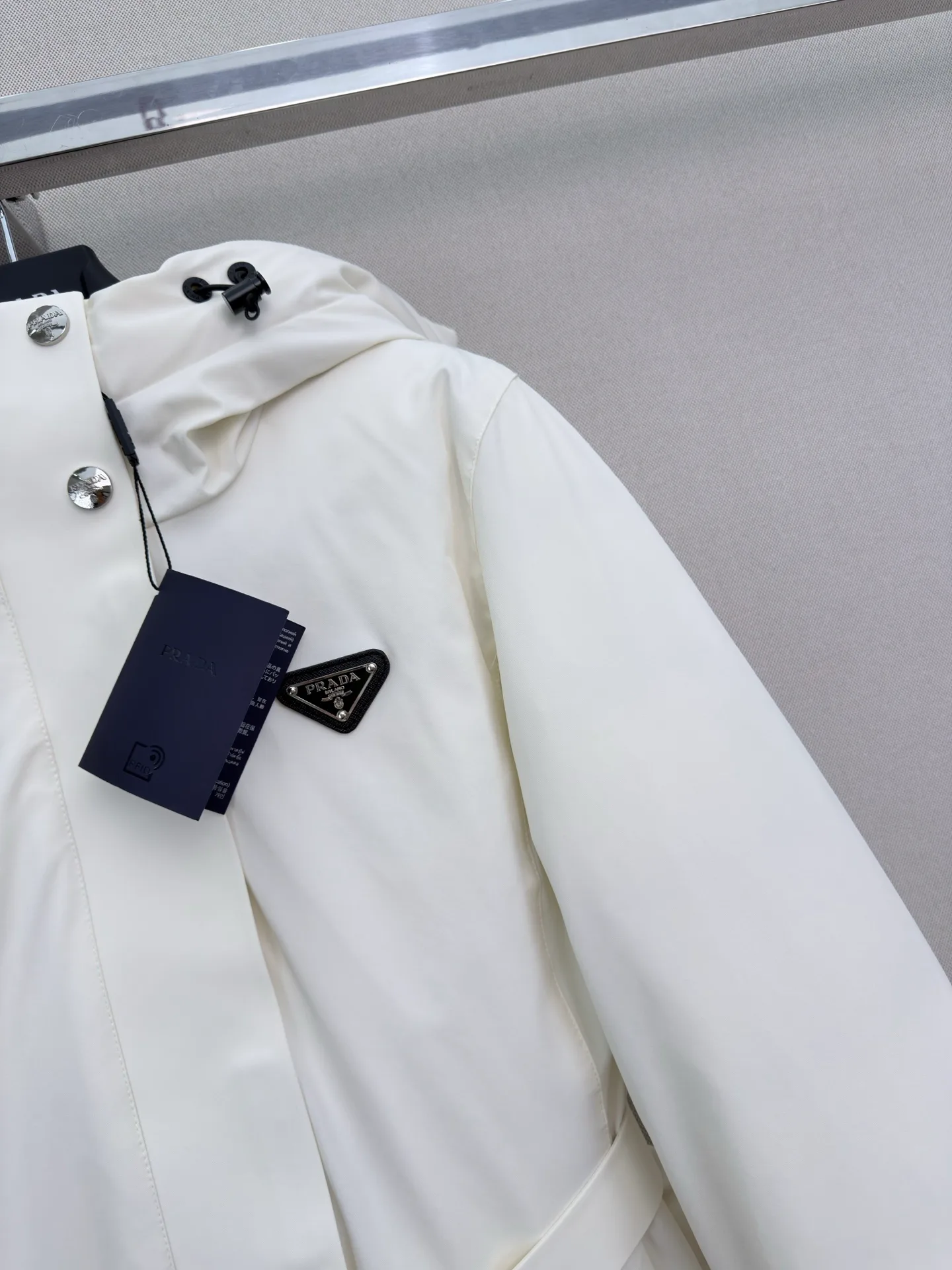 Куртки И Пуховики Женские Prada 18185828