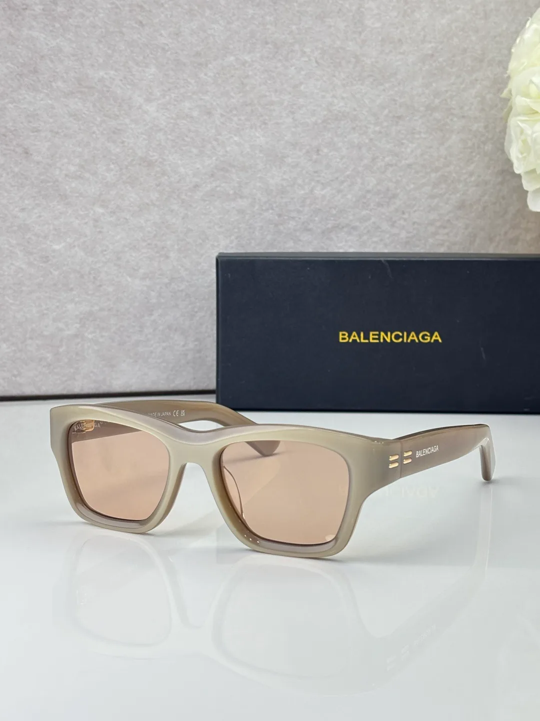 Очки Balenciaga 18642751