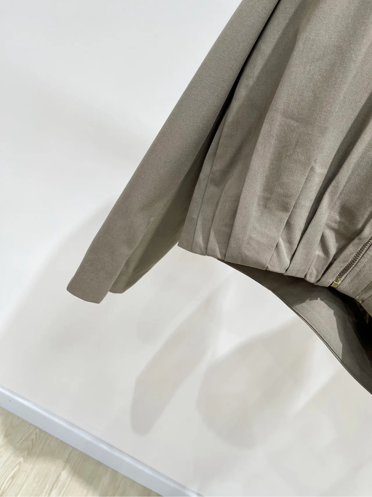 Кожаные Куртки И Дублёнки Женские Loewe 9822860